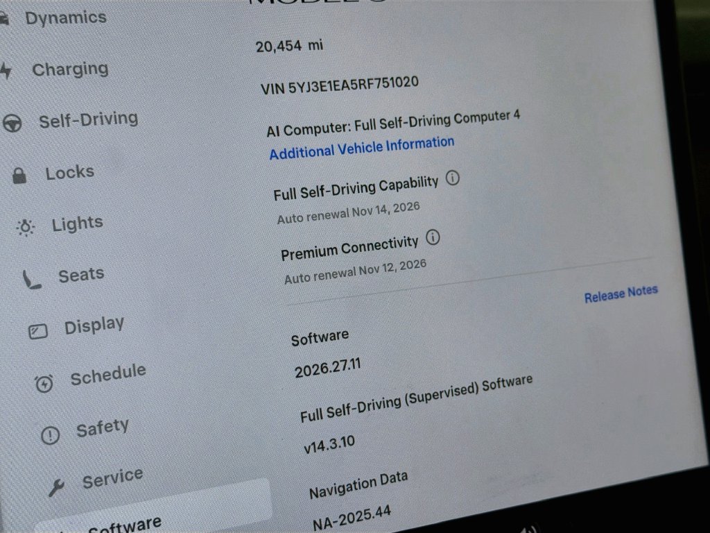 Used 2024 Tesla Model 3 Standard Range RWD image 12