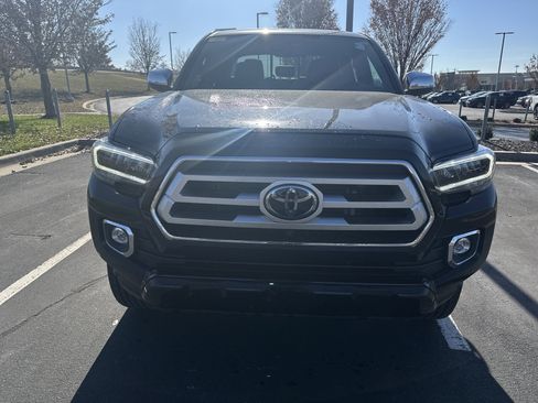 Certified 2023 Toyota Tacoma Limited image 3