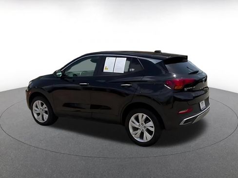 Used 2025 Buick Encore GX Preferred AWD/4WD image 13