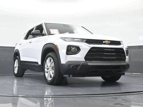 Used 2023 Chevrolet TrailBlazer LS AWD/4WD image 58