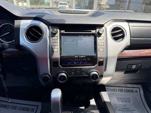 Used 2016 Toyota Tundra Limited w/ Limited Premium Package AWD/4WD image 18