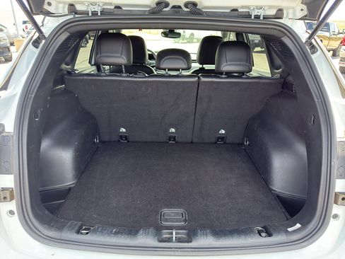 Certified 2025 Jeep Compass Limited AWD/4WD image 11