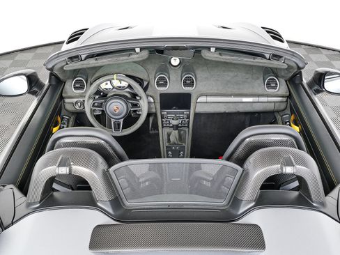 Certified 2025 Porsche 718 Boxster Spyder RS RWD image 35