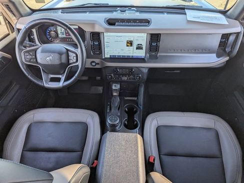 Used 2024 Ford Bronco Wildtrak image 14