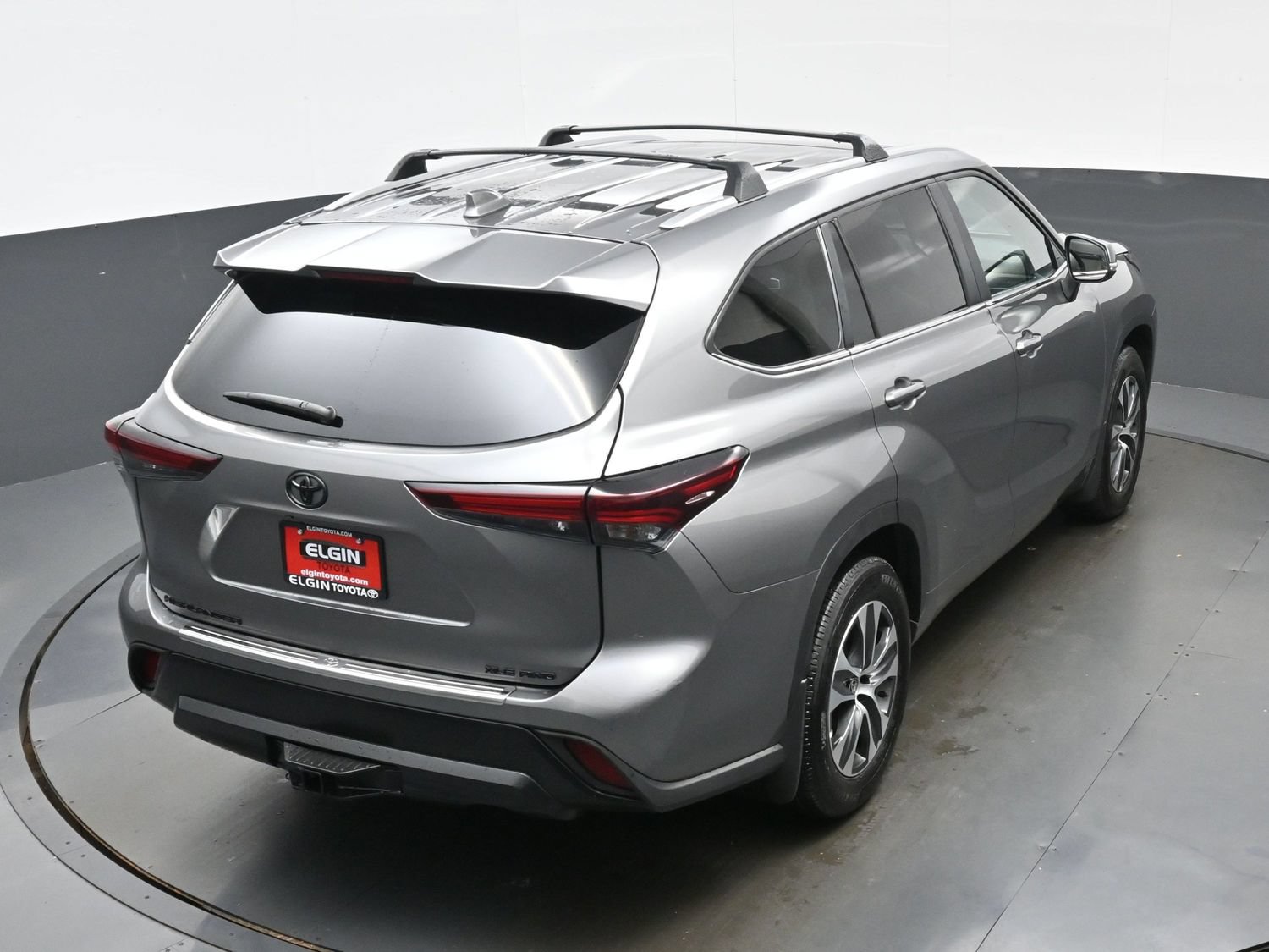 Used 2025 Toyota Highlander XLE AWD/4WD image 42