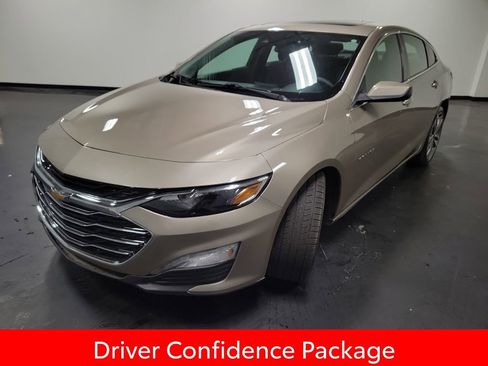 Used 2023 Chevrolet Malibu LT w/ Driver Confidence Package FWD image 4