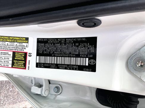 Used 2025 Toyota Camry LE FWD image 36