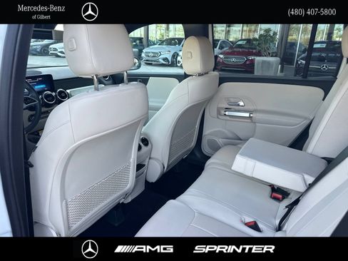 Used 2026 Mercedes-Benz GLB 250 image 19