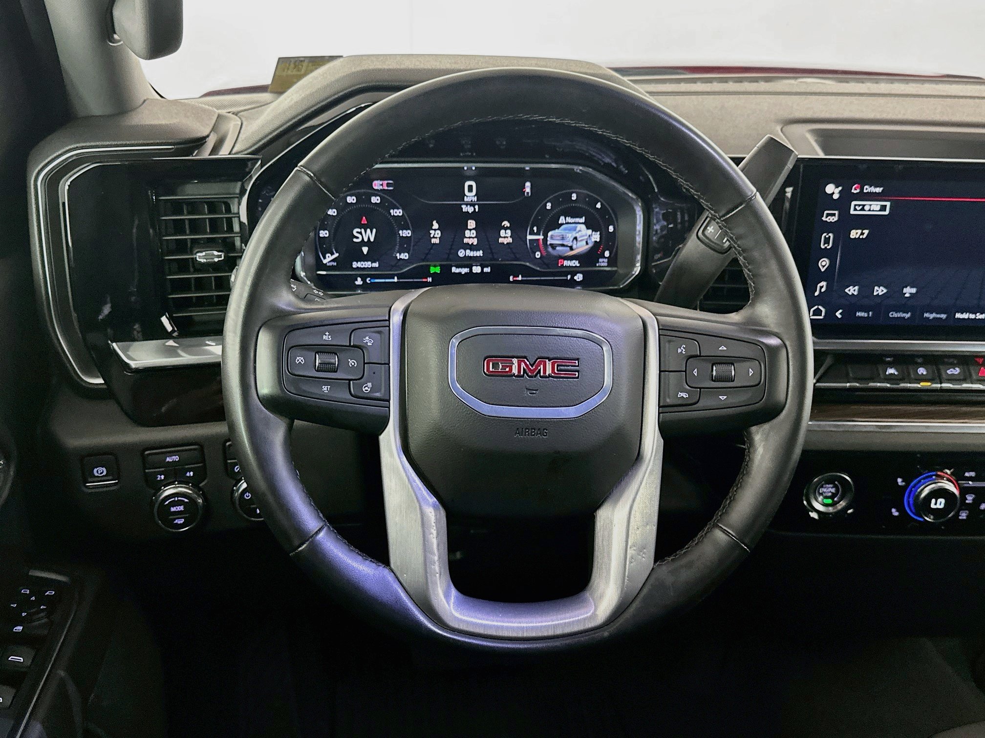 Used 2024 GMC Sierra 1500 Elevation AWD/4WD image 17