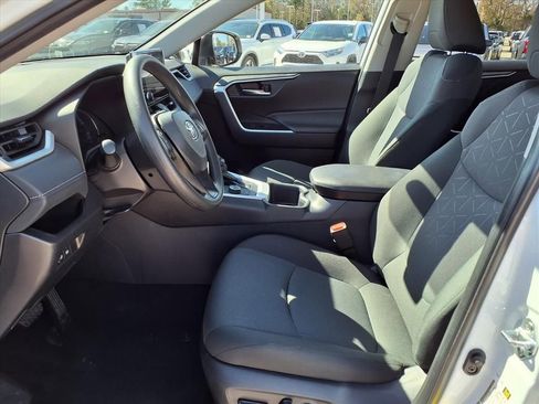 Certified 2025 Toyota RAV4 XLE image 18