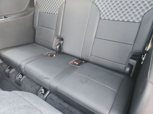 Used 2024 GMC Acadia Denali FWD image 30
