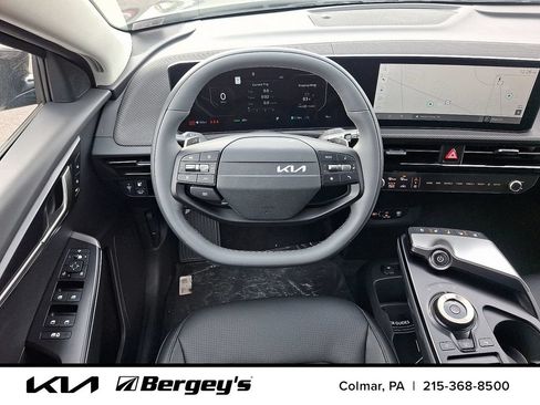 Used 2025 Kia EV6 Wind AWD/4WD image 8