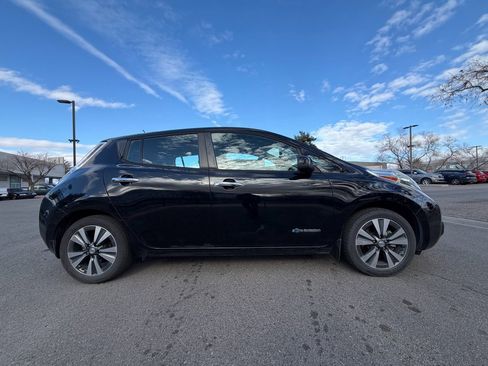 Used 2015 Nissan Leaf SL image 5