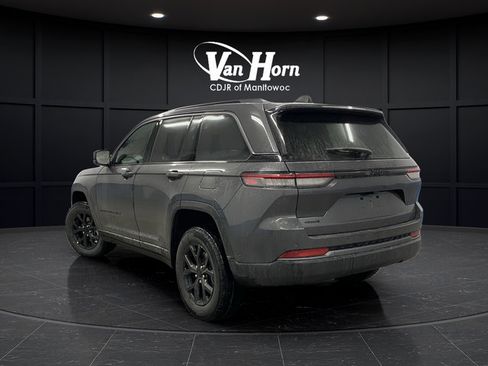 New 2026 Jeep Grand Cherokee Altitude AWD/4WD image 3