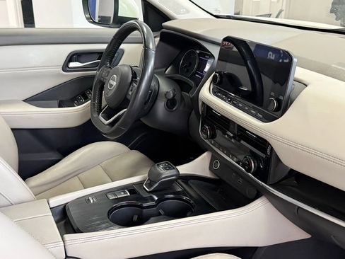 Used 2022 Nissan Rogue SL w/ SL Premium Package FWD image 22