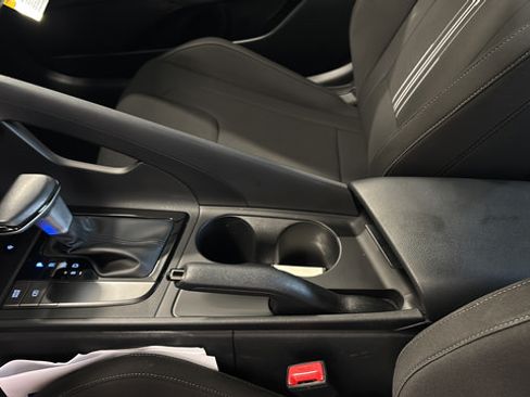 Certified 2025 Hyundai Elantra Sport FWD image 19