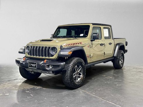 Used 2026 Jeep Gladiator Mojave AWD/4WD image 7