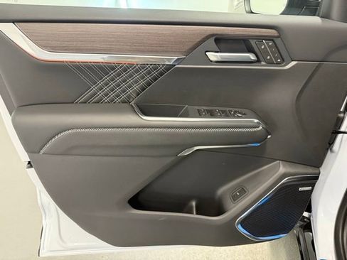 New 2026 GMC Acadia Denali w/ Super Cruise Package AWD/4WD image 14