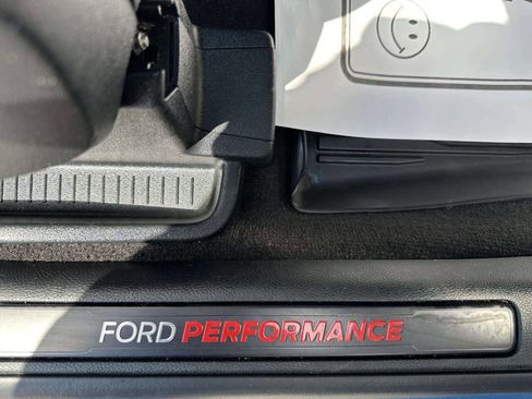 Used 2019 Ford Edge ST w/ Equipment Group 401A AWD/4WD image 18
