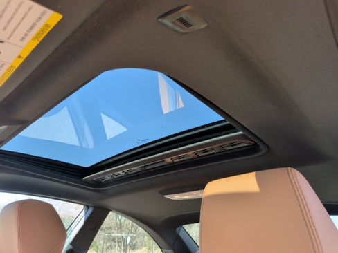 Used 2018 BMW 230i Coupe w/ Track Handling Package image 30