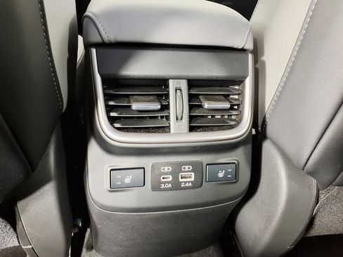 Used 2024 Subaru Legacy Limited AWD/4WD image 12