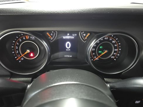 Used 2022 Jeep Gladiator Willys image 21