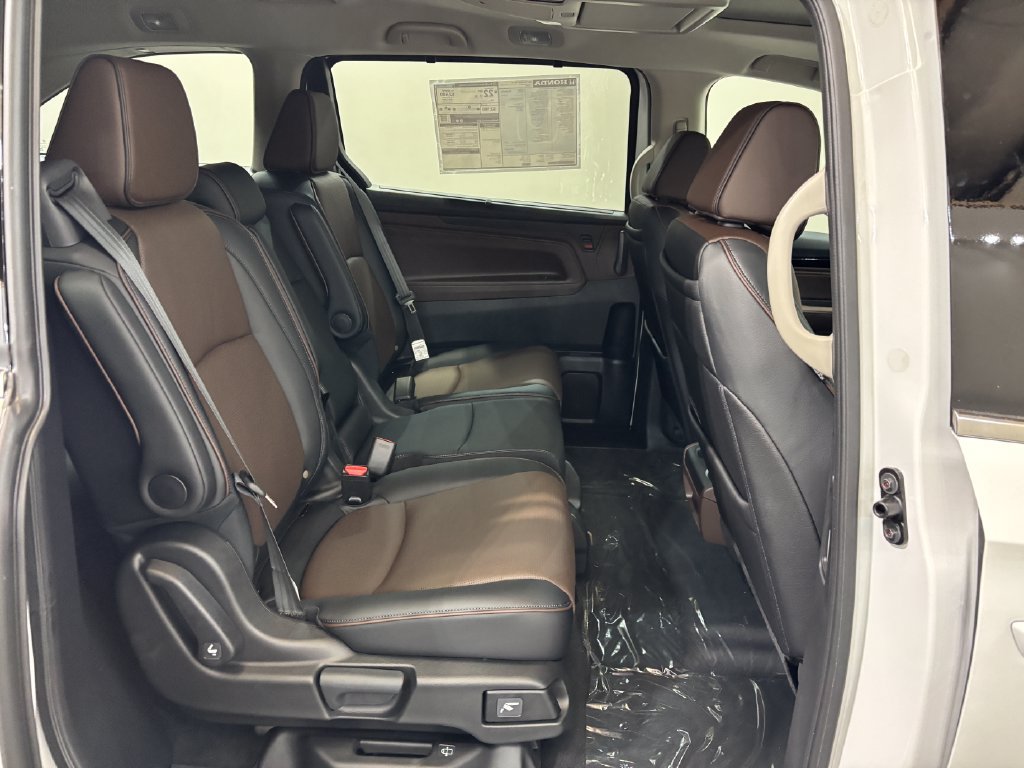 New 2027 Honda Odyssey Elite image 15