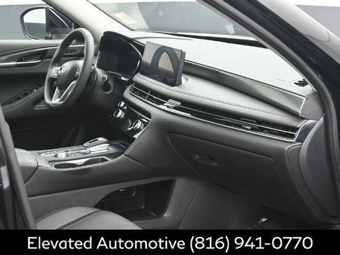 Certified 2026 INFINITI QX60 Pure w/ Cargo Package AWD/4WD image 6