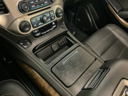 Used 2019 GMC Yukon Denali w/ Denali Ultimate Package image 12