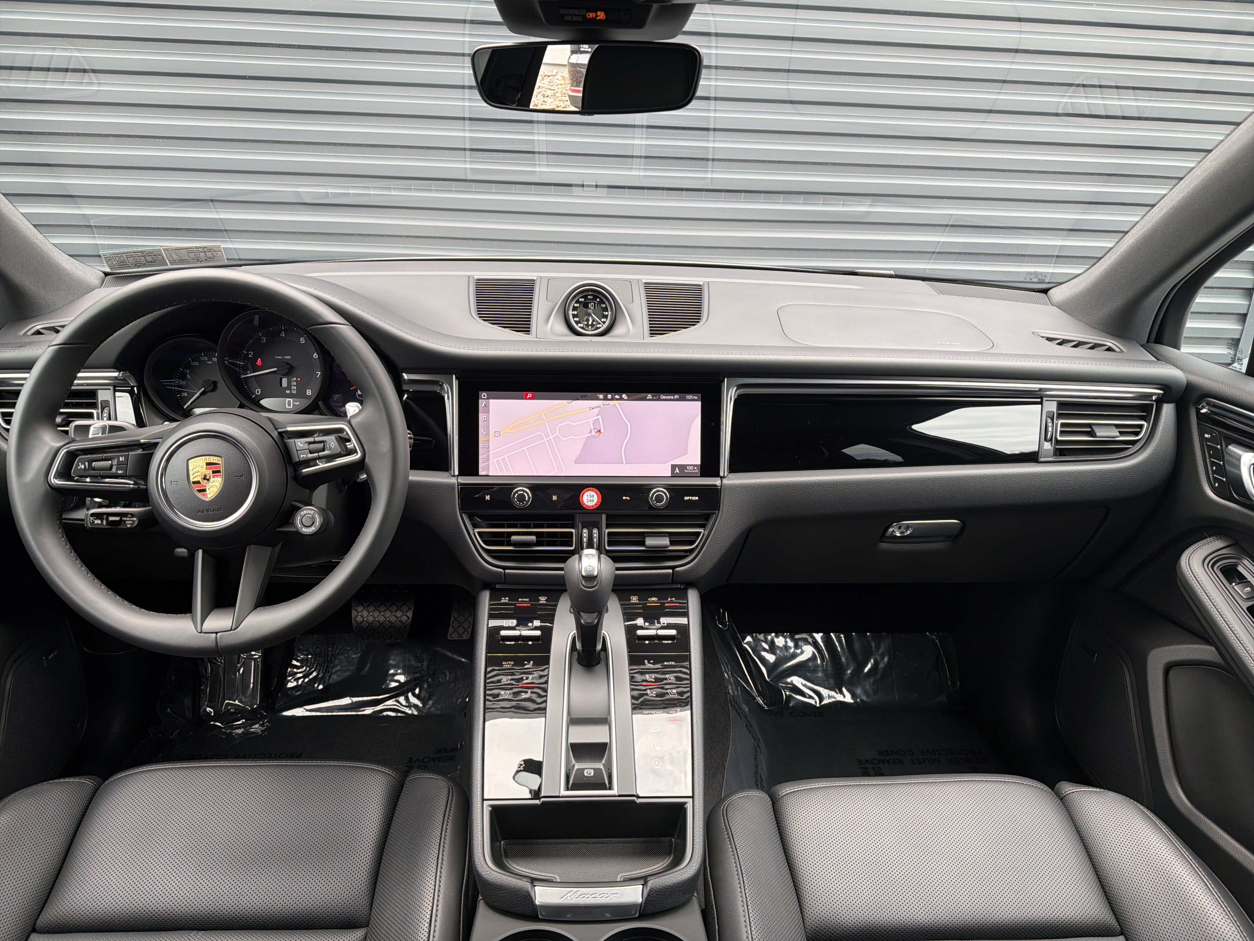 Certified 2026 Porsche Macan AWD/4WD image 20