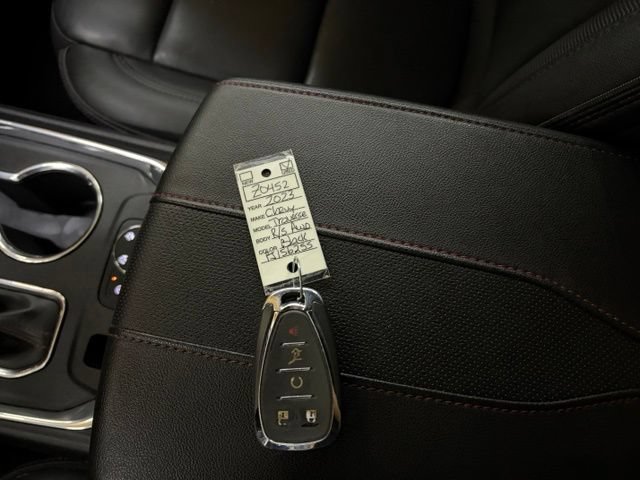 Used 2023 Chevrolet Traverse RS AWD/4WD image 99