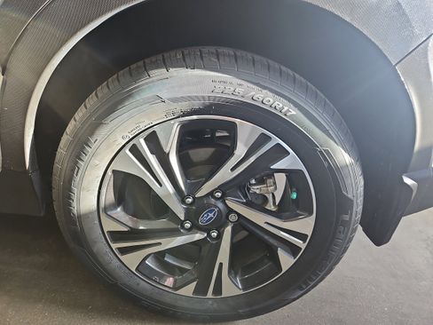 Certified 2024 Subaru Crosstrek 2.0i Premium image 24