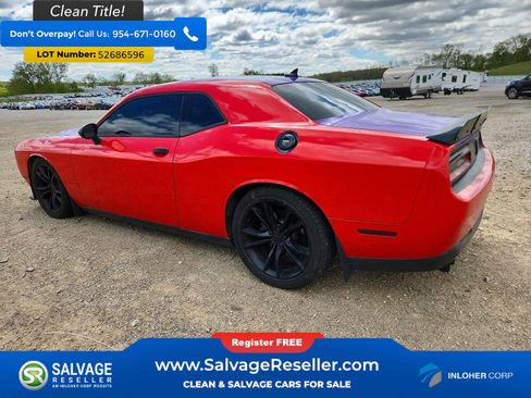 Used 2016 Dodge Challenger R/T Plus RWD image 3