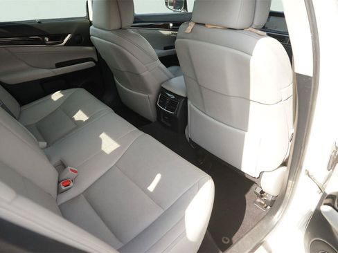 Used 2014 Lexus GS 350 w/ Luxury Package RWD image 16