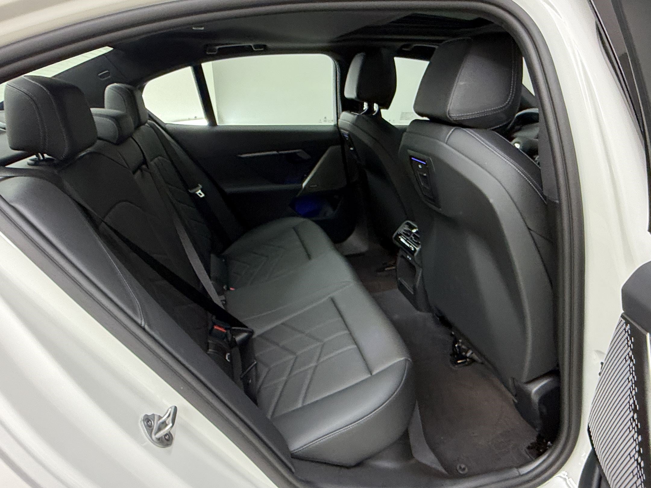 Used 2026 BMW 530i RWD image 30