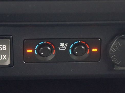 Used 2018 Toyota 4Runner Limited RWD image 9