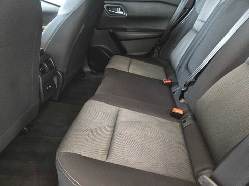 Used 2024 Nissan Rogue SV image 27