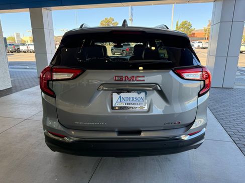 Used 2024 GMC Terrain AT4 image 7