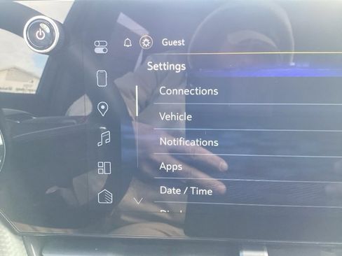 New 2026 Chevrolet Equinox RS w/ LPO, Floor Liner Package image 41