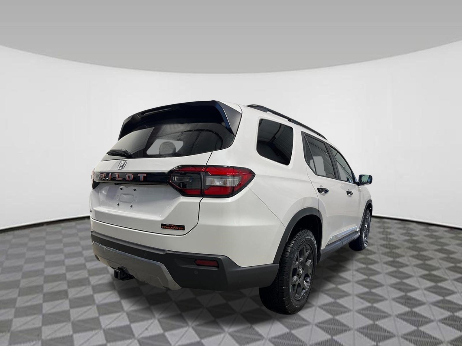 New 2026 Honda Pilot TrailSport image 7