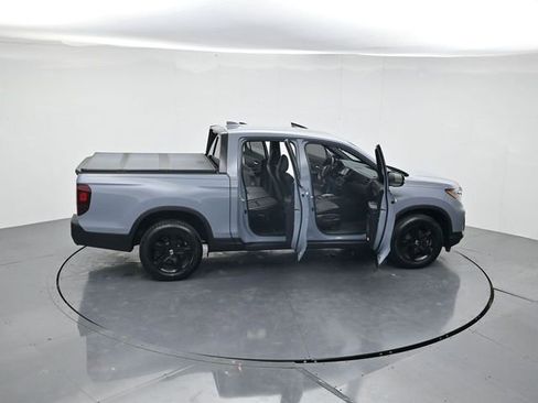 Used 2023 Honda Ridgeline Black Edition image 42