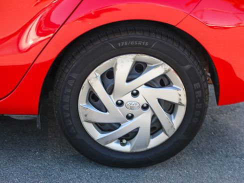 Used 2015 Toyota Prius C Three FWD image 10