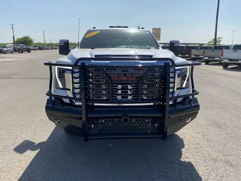 Used 2025 GMC Sierra 3500 Denali w/ Technology Package AWD/4WD image 9