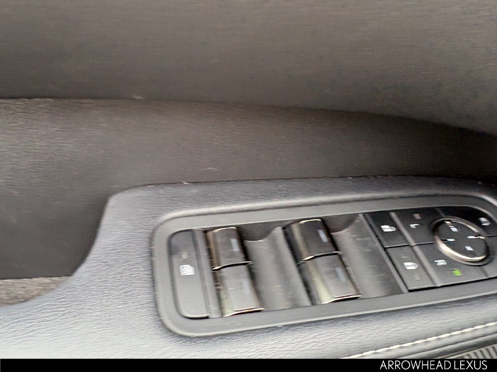 Used 2026 Lexus RX 350 Premium w/ Accessory Package (2T) FWD image 17