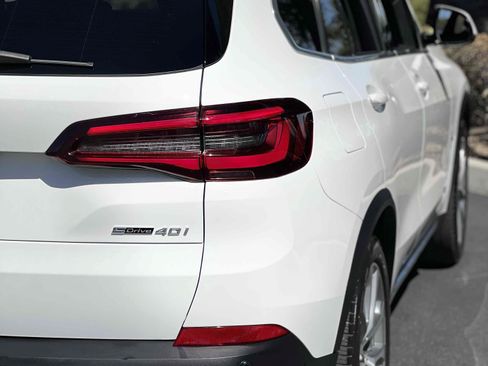Used 2022 BMW X5 sDrive40i w/ Parking Assistance Package RWD image 50