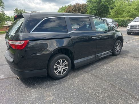 Used 2011 Honda Odyssey EX image 3