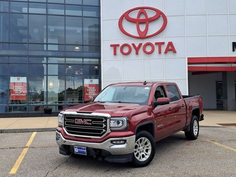 Used 2018 GMC Sierra 1500 SLE w/ SLE Value Package AWD/4WD image 1