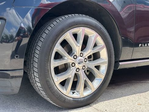Used 2019 Ford Expedition Max Platinum RWD image 9