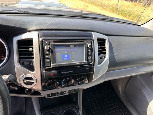 Used 2015 Toyota Tacoma 4x4 Double Cab image 15