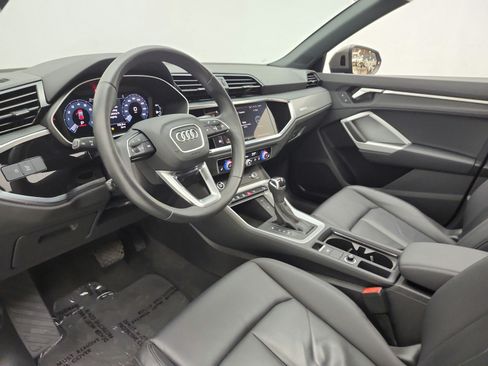 Used 2023 Audi Q3 2.0T Premium w/ Convenience Package AWD/4WD image 12